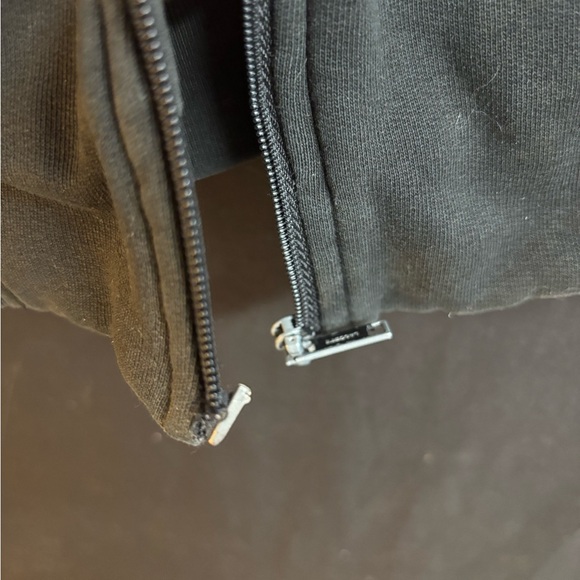 Lacoste Black Hoodie - Picture 5 of 9